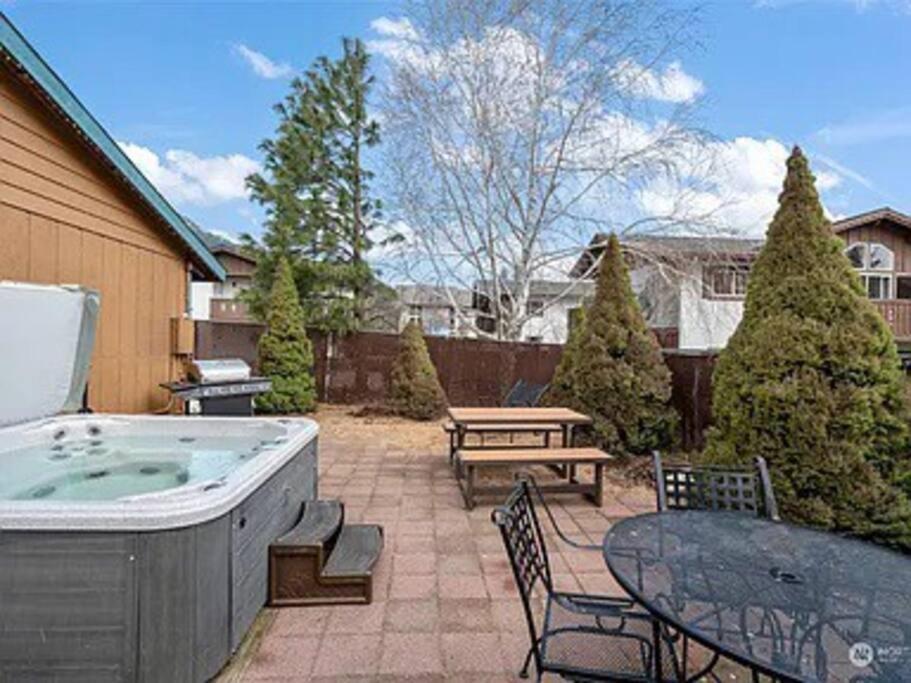 Cozy Bavarian Getaway Leavenworth Exterior photo